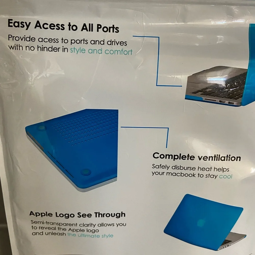 MacBook Pro Case with Ventilation and Logo Visibility
